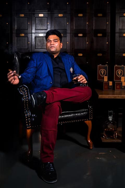 cfba0f_18f89f61c90b48a496825996b4d0794bmv2